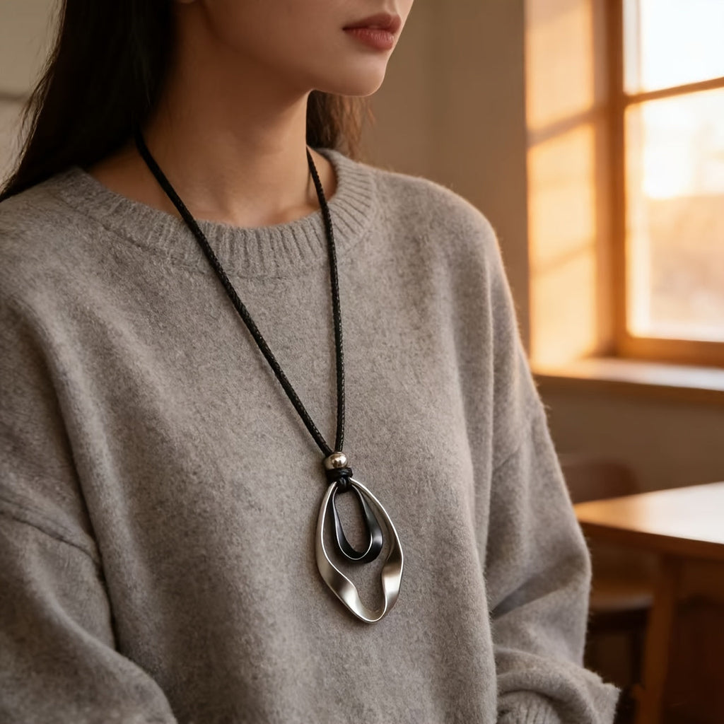 Elegant Adjustable Sculptural Twisted Teardrop Pendant Necklace