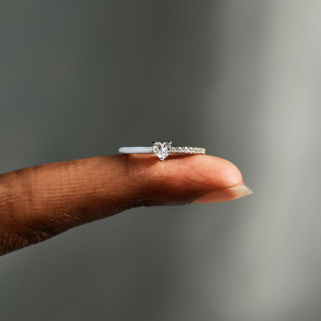 Timeless Heart-Cut Half Enamel Ring