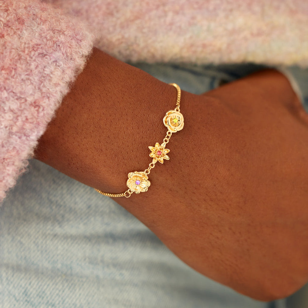 Personalized Birth Flower Bracelet Three-Dimensional Floral Design
