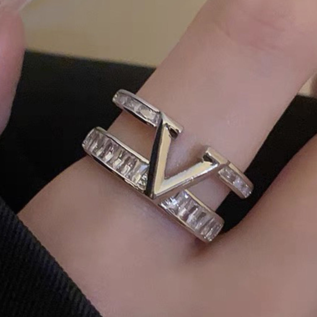 Elegant V-Design Open Zirconia Adjustable Double Ring