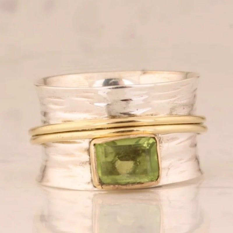 Vintage Hammered Silver Gold Peridot Ring