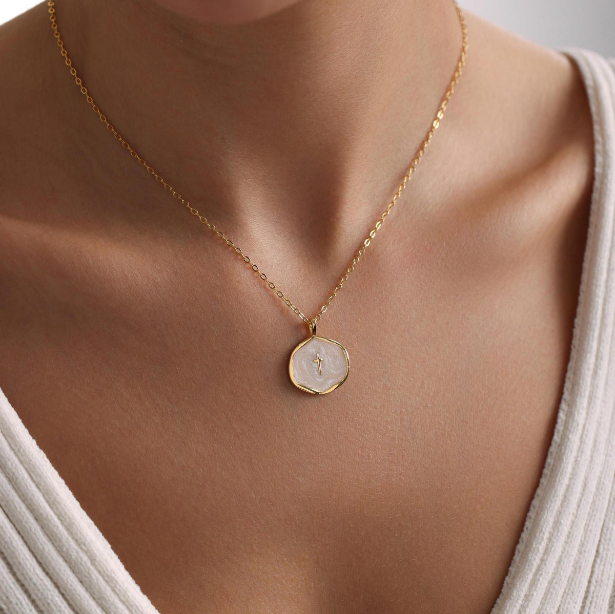 The Eternal Medallion Necklace