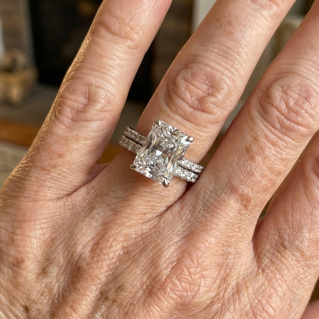 Elegant 2-Piece Classic Zirconia Engagement & Wedding Band Set