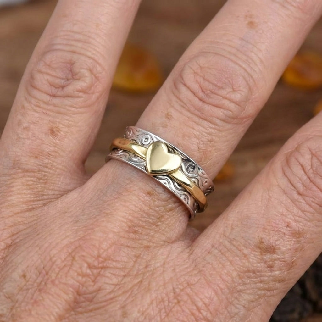 Vintage Two Tone Patterned Heart Spinner Ring