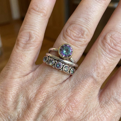Artistic Cubic Zirconia Inlaid Ring