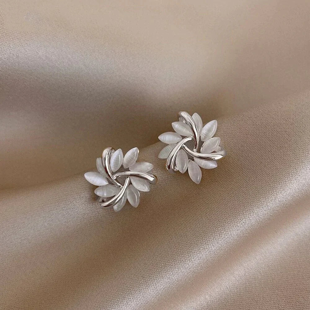 Elegant and Exquisite Circular Opal Flower Stud Earrings in Gold